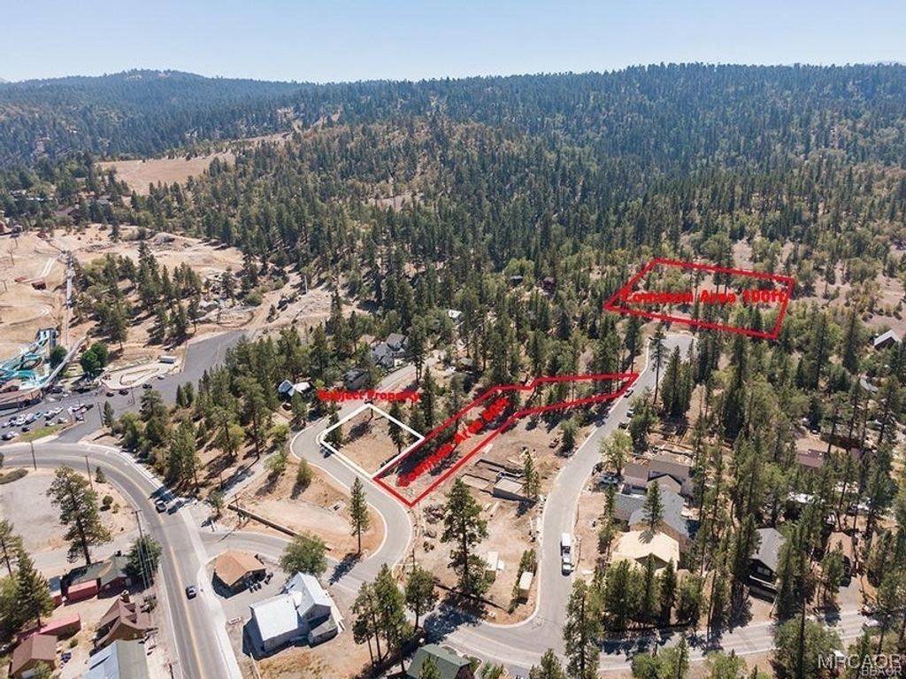 Photo of 810 Talmadge Road, Big Bear Lake, CA 92315 (MLS # 32502692)