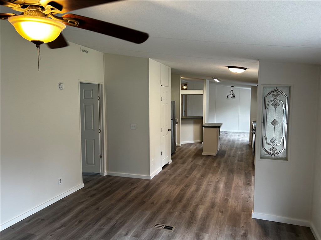 Waynesville, Georgia 31566, United States, 4 Bedrooms Bedrooms, ,2 BathroomsBathrooms,Residential,Pending,31216