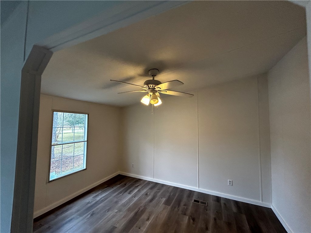 Waynesville, Georgia 31566, United States, 4 Bedrooms Bedrooms, ,2 BathroomsBathrooms,Residential,Pending,31216