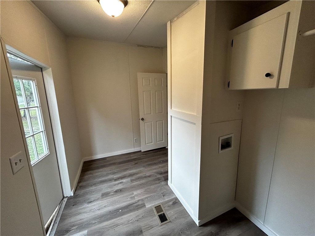 Waynesville, Georgia 31566, United States, 4 Bedrooms Bedrooms, ,2 BathroomsBathrooms,Residential,Pending,31216