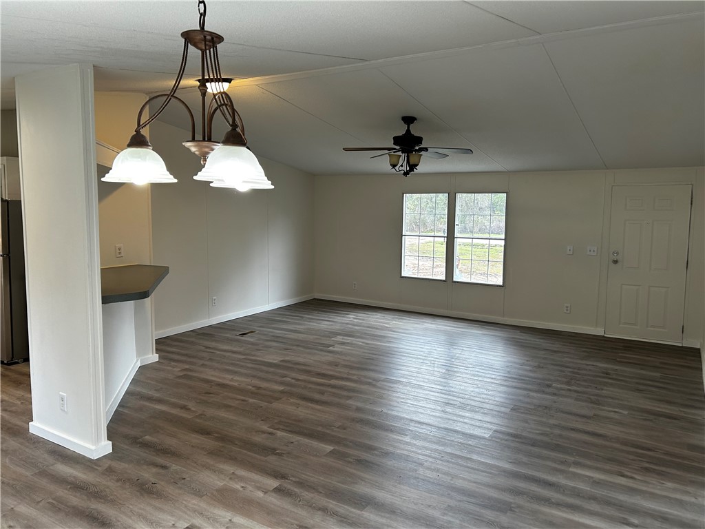 Waynesville, Georgia 31566, United States, 4 Bedrooms Bedrooms, ,2 BathroomsBathrooms,Residential,Pending,31216