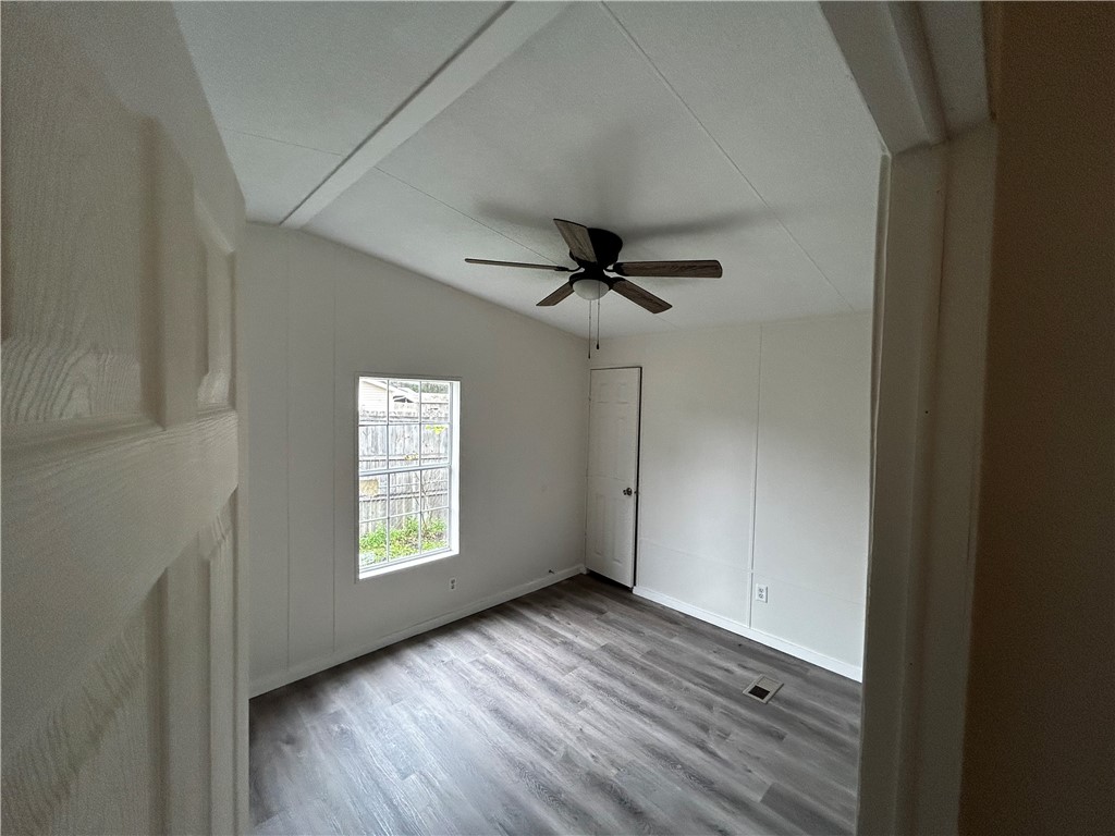 Waynesville, Georgia 31566, United States, 4 Bedrooms Bedrooms, ,2 BathroomsBathrooms,Residential,Pending,31216