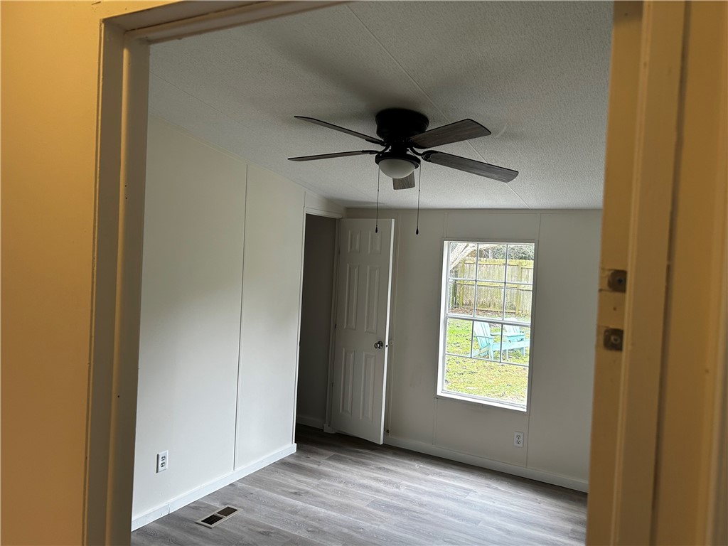 Waynesville, Georgia 31566, United States, 4 Bedrooms Bedrooms, ,2 BathroomsBathrooms,Residential,Pending,31216