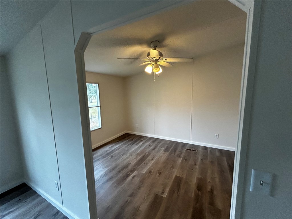 Waynesville, Georgia 31566, United States, 4 Bedrooms Bedrooms, ,2 BathroomsBathrooms,Residential,Pending,31216