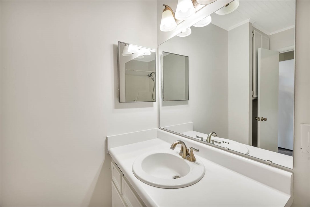 St Simons Island, Georgia 31522, United States, 2 Bedrooms Bedrooms, ,2 BathroomsBathrooms,Residential,Active,38628