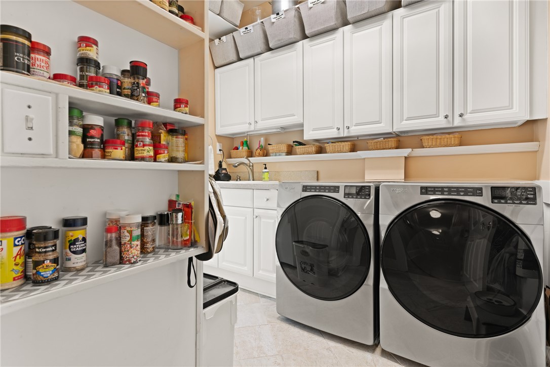 St Simons Island, Georgia 31522, United States, 4 Bedrooms Bedrooms, ,4 BathroomsBathrooms,Residential,Active,94743