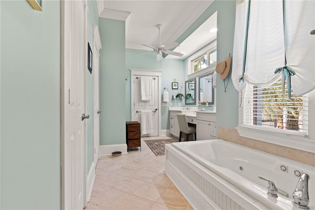 St Simons Island, Georgia 31522, United States, 4 Bedrooms Bedrooms, ,4 BathroomsBathrooms,Residential,Active,94743