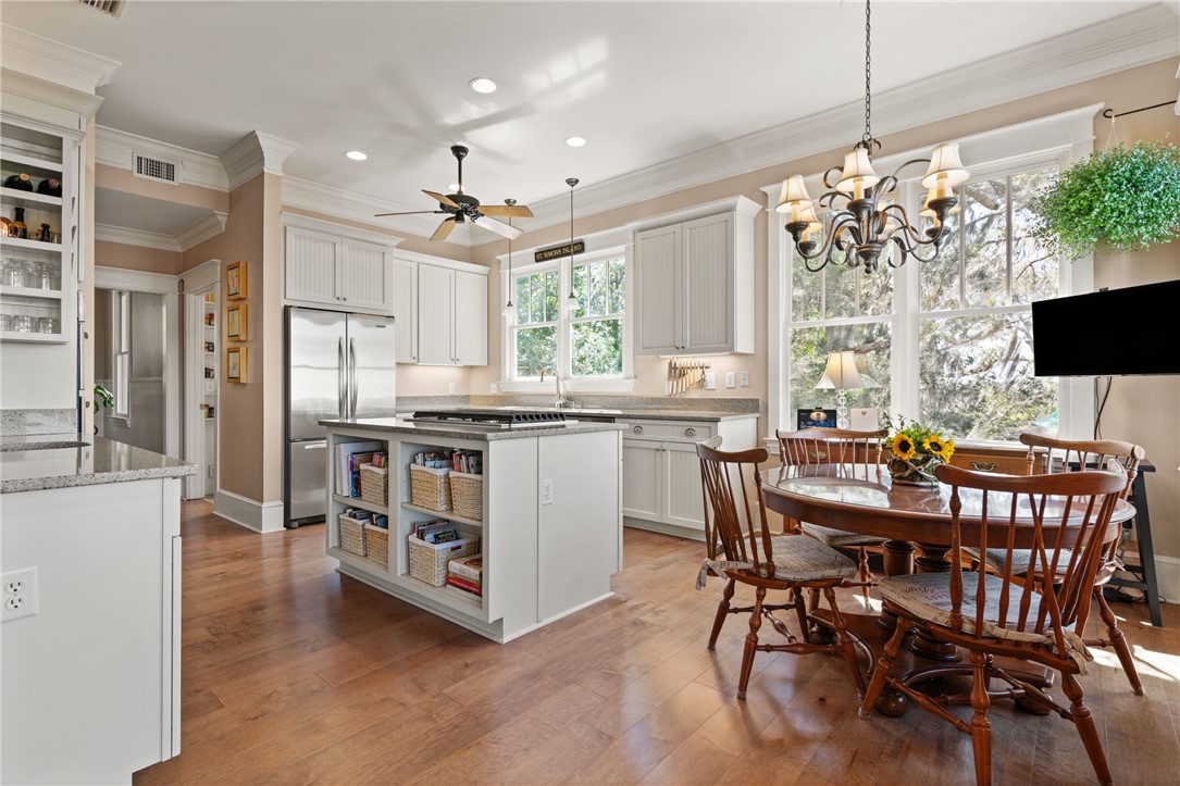St Simons Island, Georgia 31522, United States, 4 Bedrooms Bedrooms, ,4 BathroomsBathrooms,Residential,Active,94743