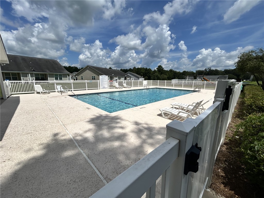 Brunswick, Georgia 31525, United States, 2 Bedrooms Bedrooms, ,2 BathroomsBathrooms,Residential,Pending,184207