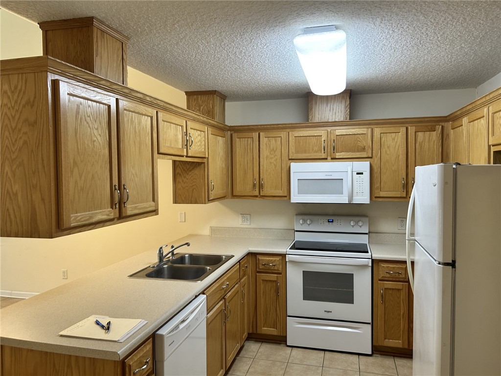 Brunswick, Georgia 31525, United States, 2 Bedrooms Bedrooms, ,2 BathroomsBathrooms,Residential,Pending,184207