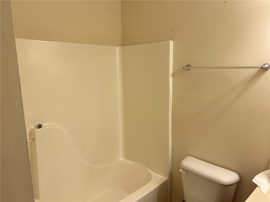 Brunswick, Georgia 31525, United States, 2 Bedrooms Bedrooms, ,2 BathroomsBathrooms,Residential,Pending,184207