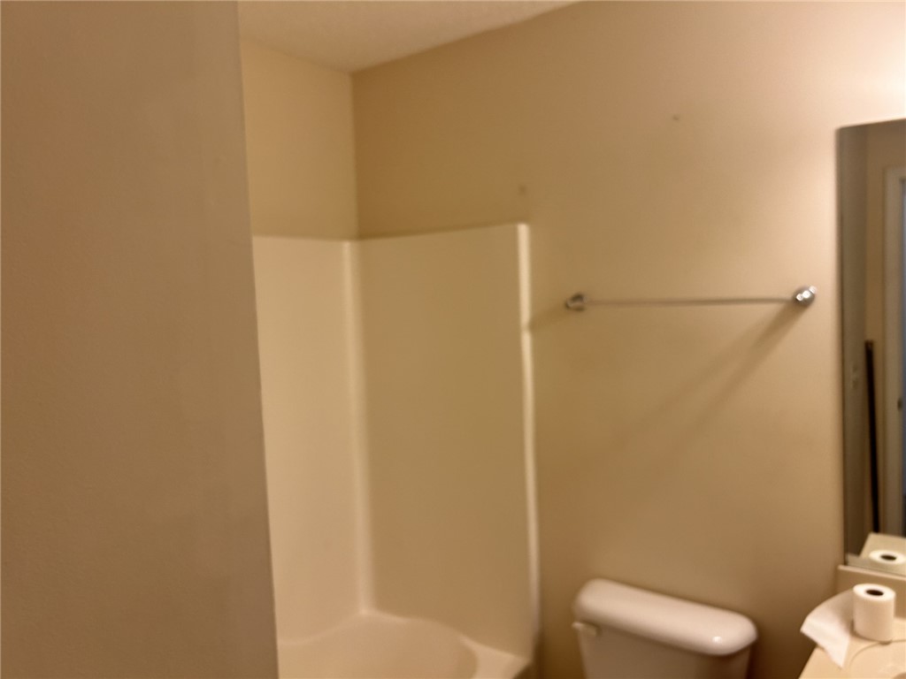 Brunswick, Georgia 31525, United States, 2 Bedrooms Bedrooms, ,2 BathroomsBathrooms,Residential,Pending,184207