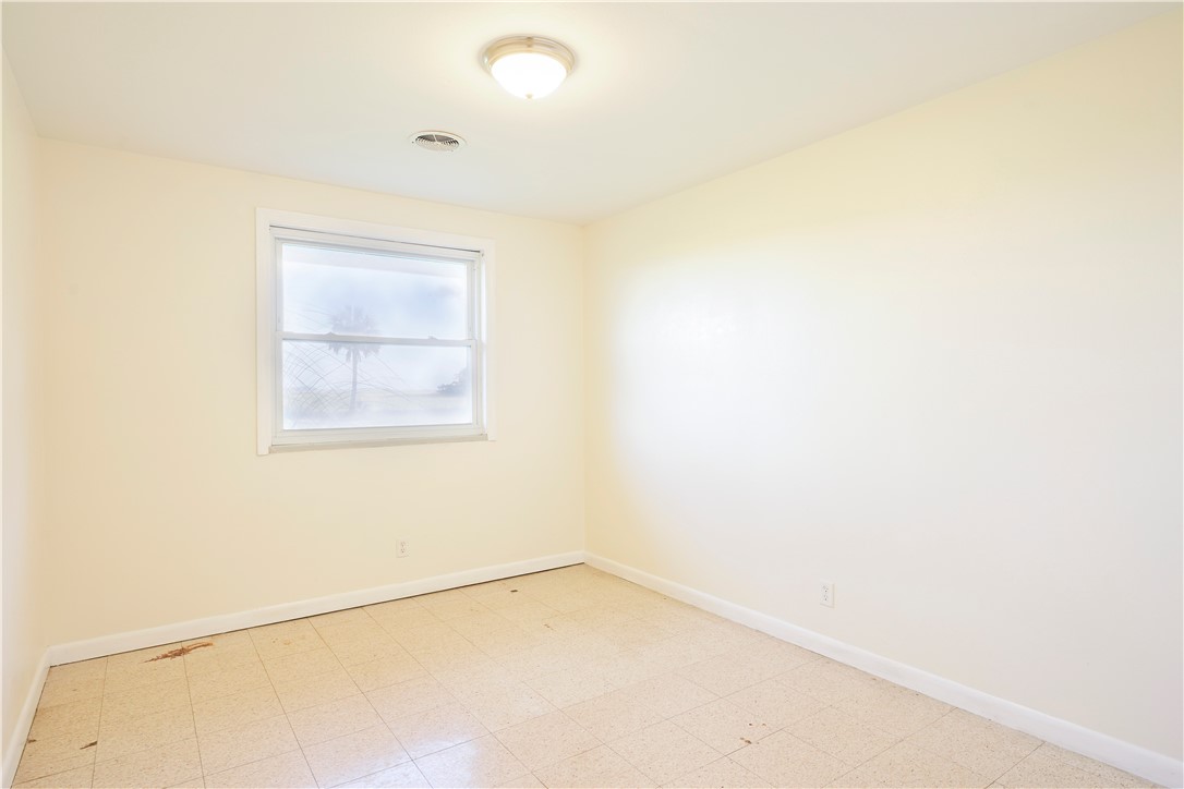 Brunswick, Georgia 31523, United States, 4 Bedrooms Bedrooms, ,2 BathroomsBathrooms,Residential,Pending,32318