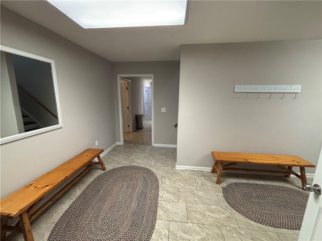 St Simons Island, Georgia 31522, United States, 5 Bedrooms Bedrooms, ,3 BathroomsBathrooms,Residential,Active,184018