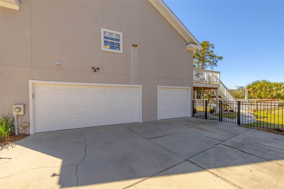 St Simons Island, Georgia 31522, United States, 5 Bedrooms Bedrooms, ,3 BathroomsBathrooms,Residential,Active,184018