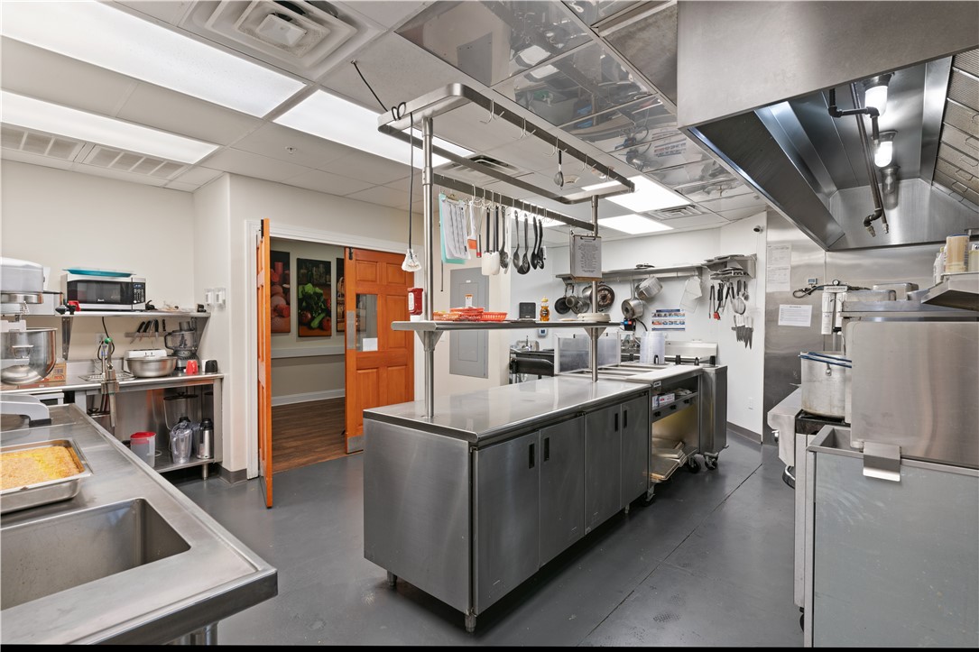 Jesup, Georgia 31545, United States, ,Commercial,Active,59099