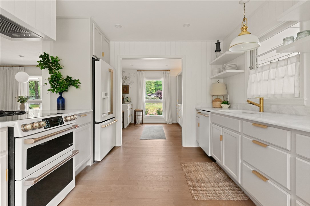 St Simons Island, Georgia 31522, United States, 3 Bedrooms Bedrooms, ,2 BathroomsBathrooms,Residential,Active,107800