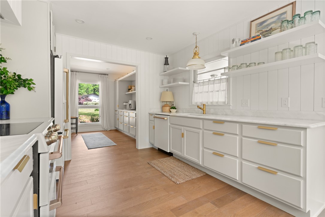 St Simons Island, Georgia 31522, United States, 3 Bedrooms Bedrooms, ,2 BathroomsBathrooms,Residential,Active,107800