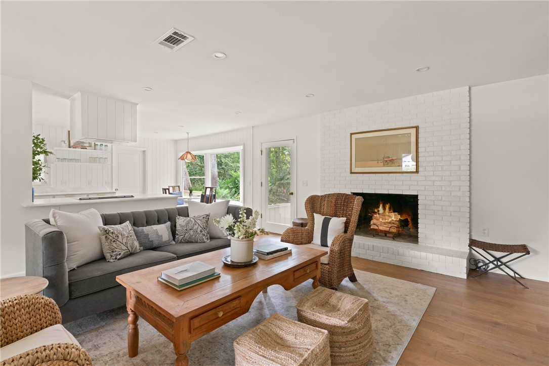 St Simons Island, Georgia 31522, United States, 3 Bedrooms Bedrooms, ,2 BathroomsBathrooms,Residential,Active,107800