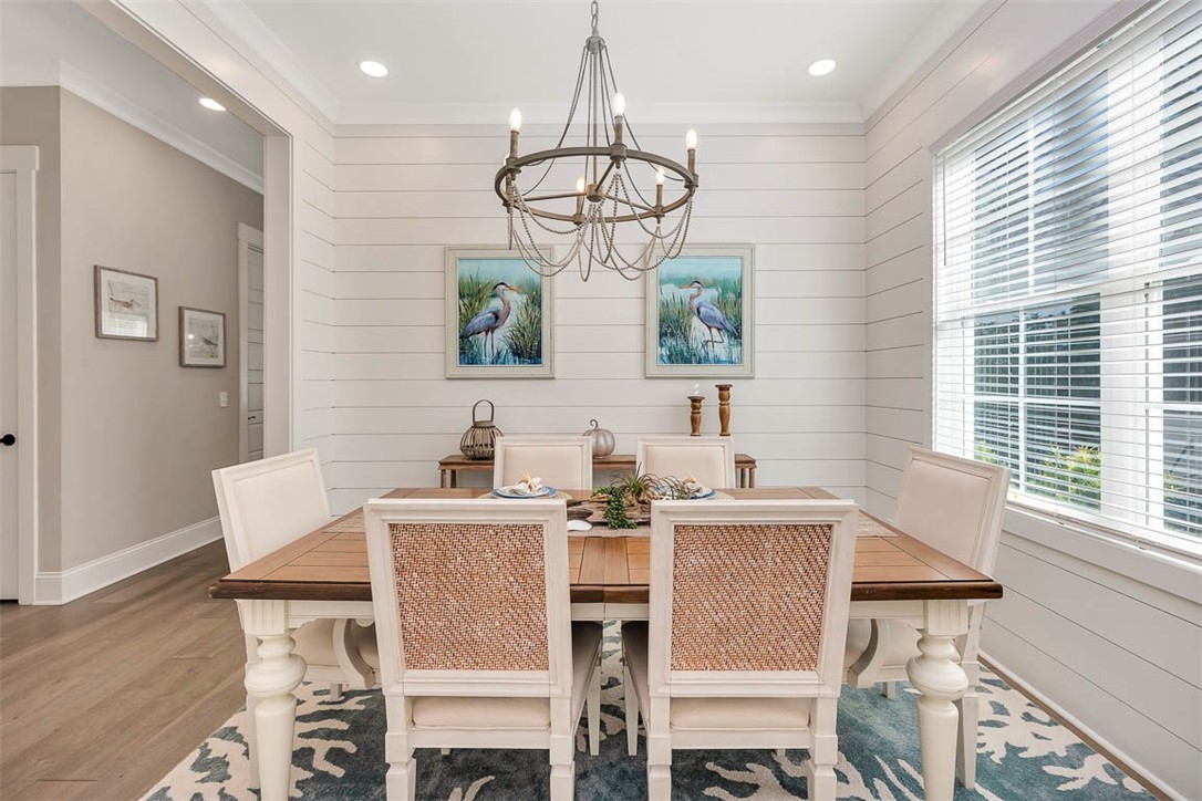 St Simons Island, Georgia 31522, United States, 4 Bedrooms Bedrooms, ,3 BathroomsBathrooms,Residential,Pending,36040