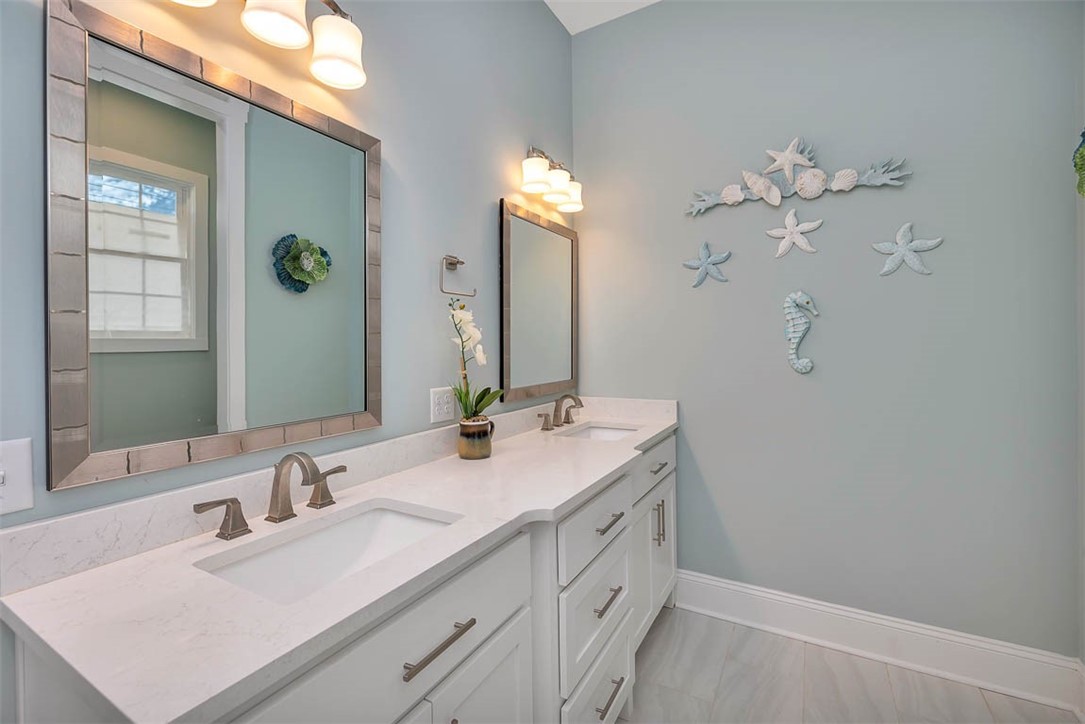 St Simons Island, Georgia 31522, United States, 4 Bedrooms Bedrooms, ,3 BathroomsBathrooms,Residential,Pending,36040