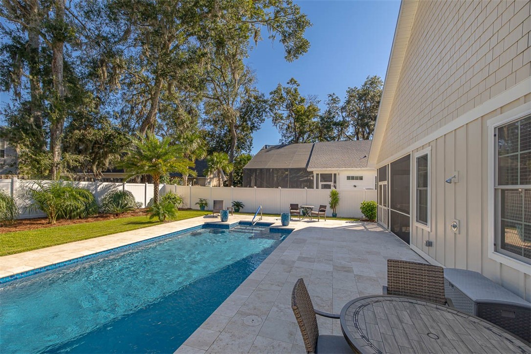 St Simons Island, Georgia 31522, United States, 4 Bedrooms Bedrooms, ,3 BathroomsBathrooms,Residential,Pending,36040