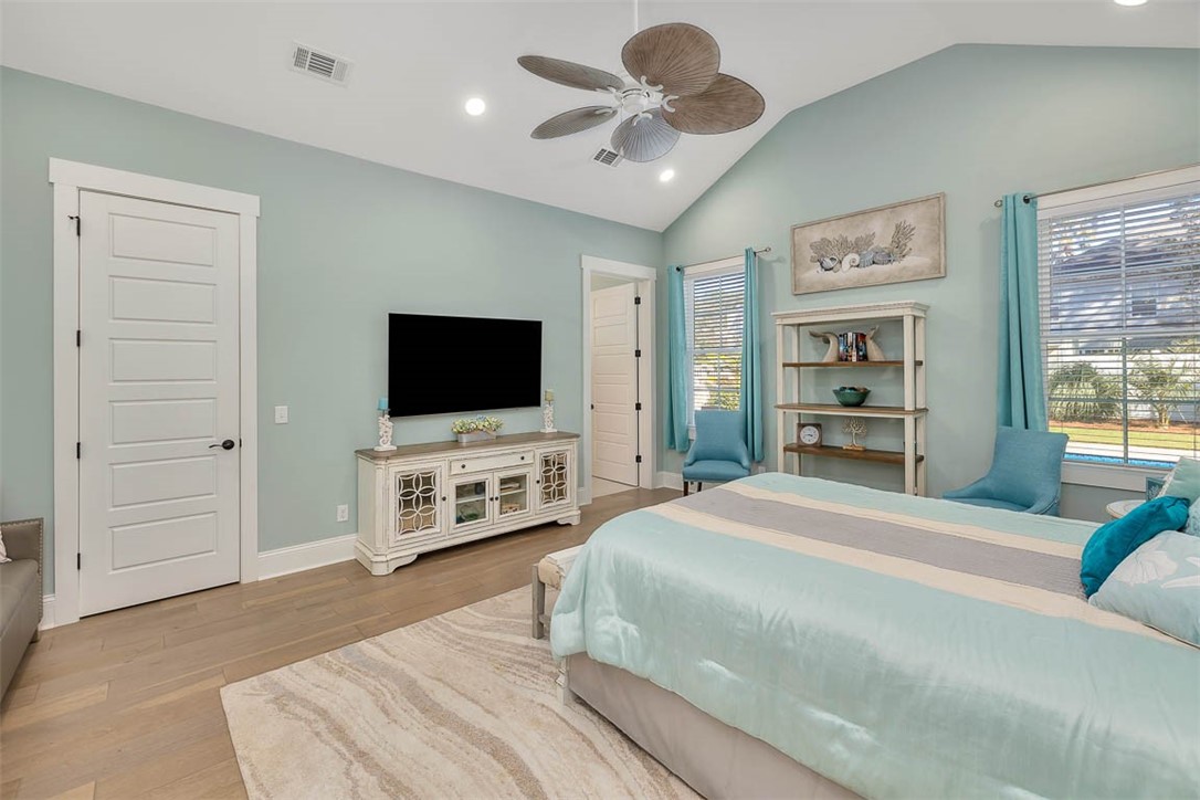 St Simons Island, Georgia 31522, United States, 4 Bedrooms Bedrooms, ,3 BathroomsBathrooms,Residential,Pending,36040