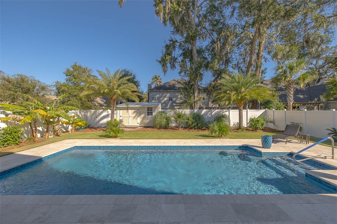 St Simons Island, Georgia 31522, United States, 4 Bedrooms Bedrooms, ,3 BathroomsBathrooms,Residential,Pending,36040