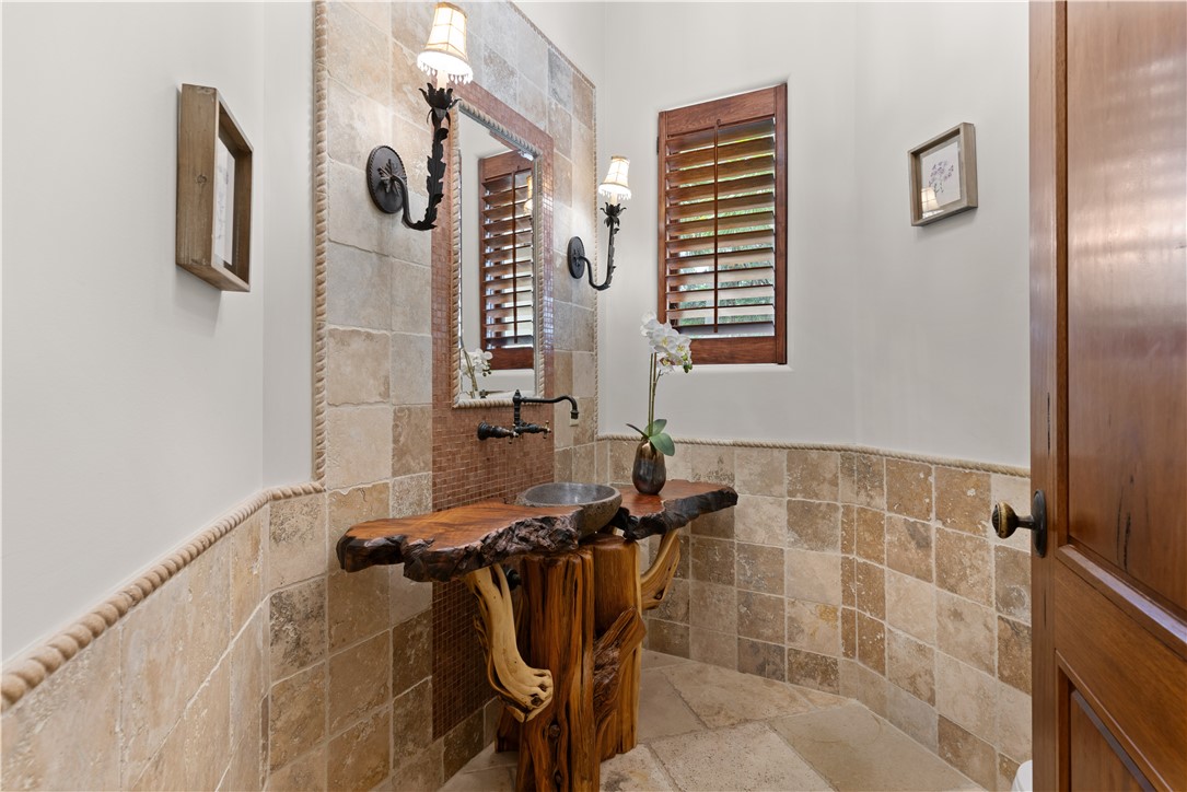 St Simons Island, Georgia 31522, United States, 4 Bedrooms Bedrooms, ,6 BathroomsBathrooms,Residential,Active,104303