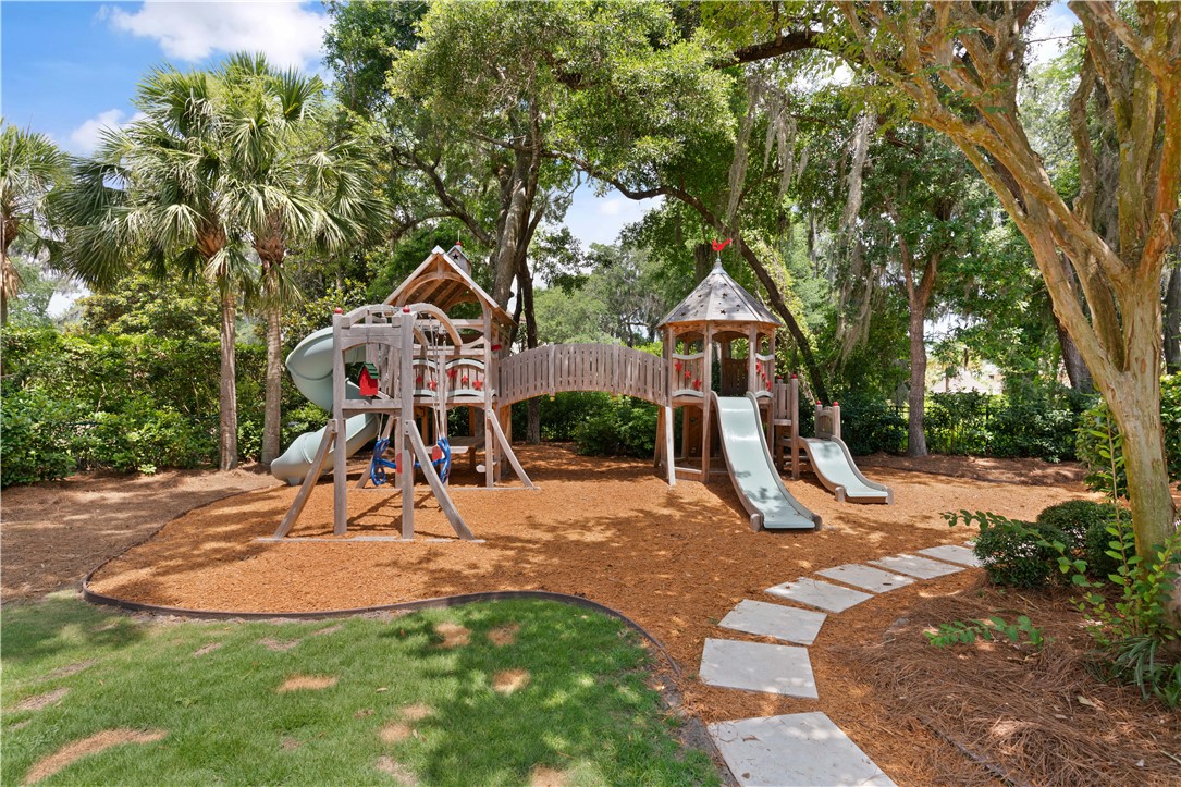 St Simons Island, Georgia 31522, United States, 4 Bedrooms Bedrooms, ,6 BathroomsBathrooms,Residential,Active,104303