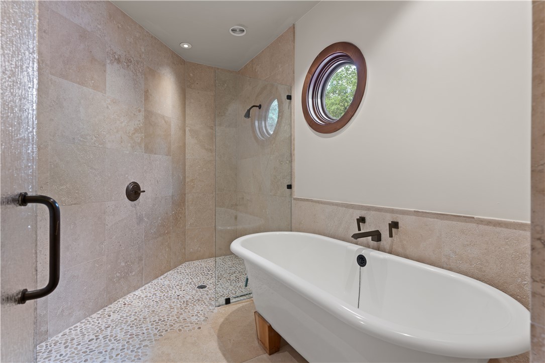 St Simons Island, Georgia 31522, United States, 4 Bedrooms Bedrooms, ,6 BathroomsBathrooms,Residential,Active,104303