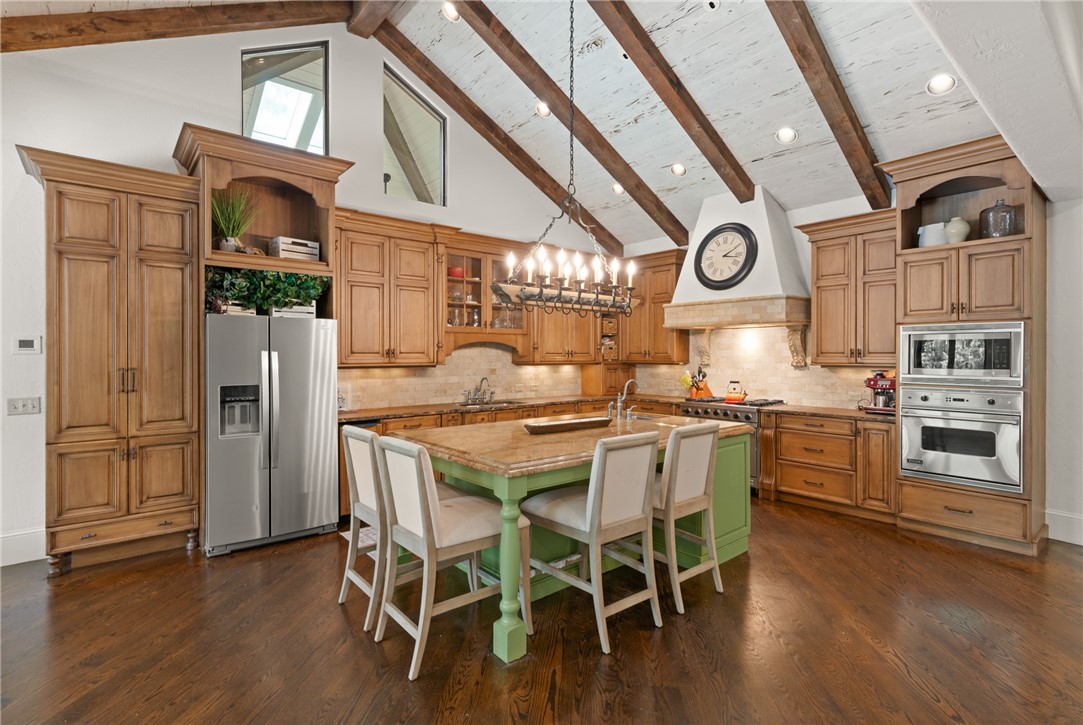 St Simons Island, Georgia 31522, United States, 4 Bedrooms Bedrooms, ,6 BathroomsBathrooms,Residential,Active,104303