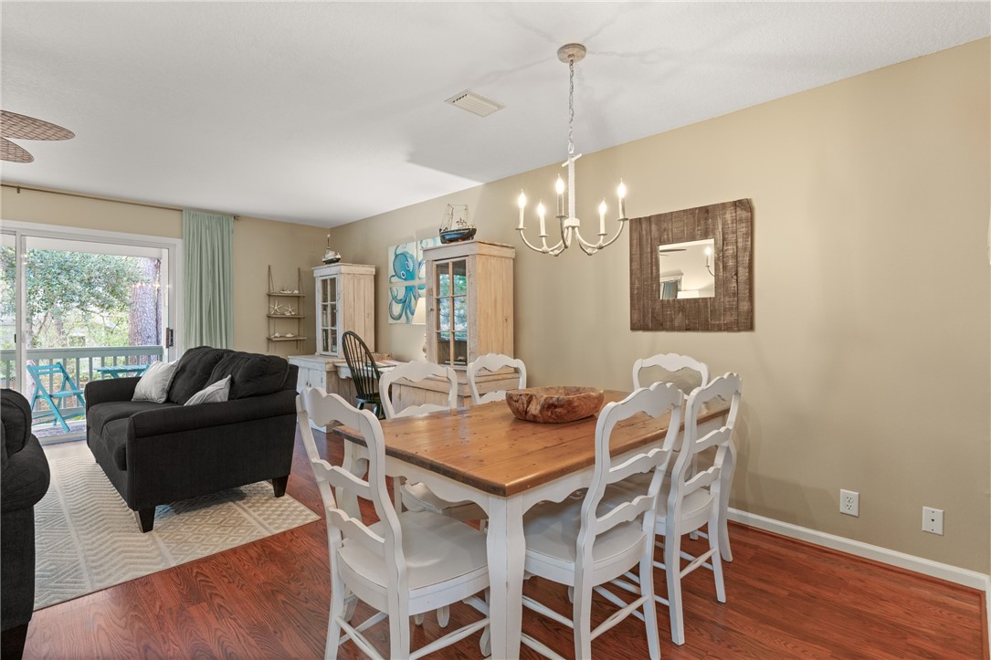 St Simons Island, Georgia 31522, United States, 3 Bedrooms Bedrooms, ,3 BathroomsBathrooms,Residential,Active,103424