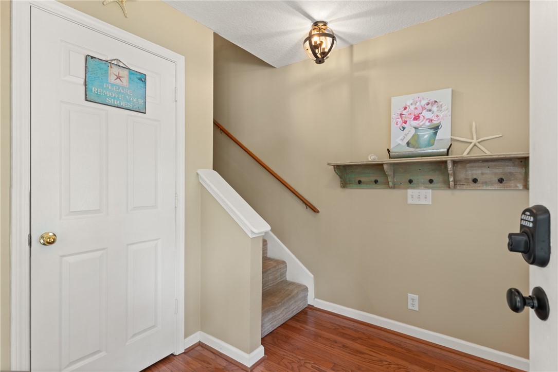 St Simons Island, Georgia 31522, United States, 3 Bedrooms Bedrooms, ,3 BathroomsBathrooms,Residential,Active,103424