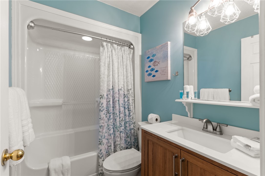 St Simons Island, Georgia 31522, United States, 3 Bedrooms Bedrooms, ,3 BathroomsBathrooms,Residential,Active,103424