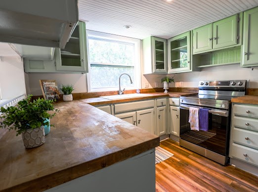 Brunswick, Georgia 31525, United States, 4 Bedrooms Bedrooms, ,3 BathroomsBathrooms,Residential,Active,129429