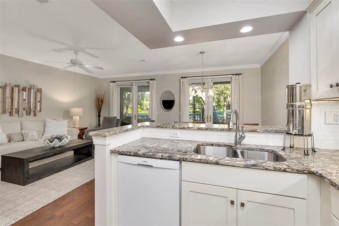 St Simons Island, Georgia 31522, United States, 2 Bedrooms Bedrooms, ,3 BathroomsBathrooms,Residential,Active,106583