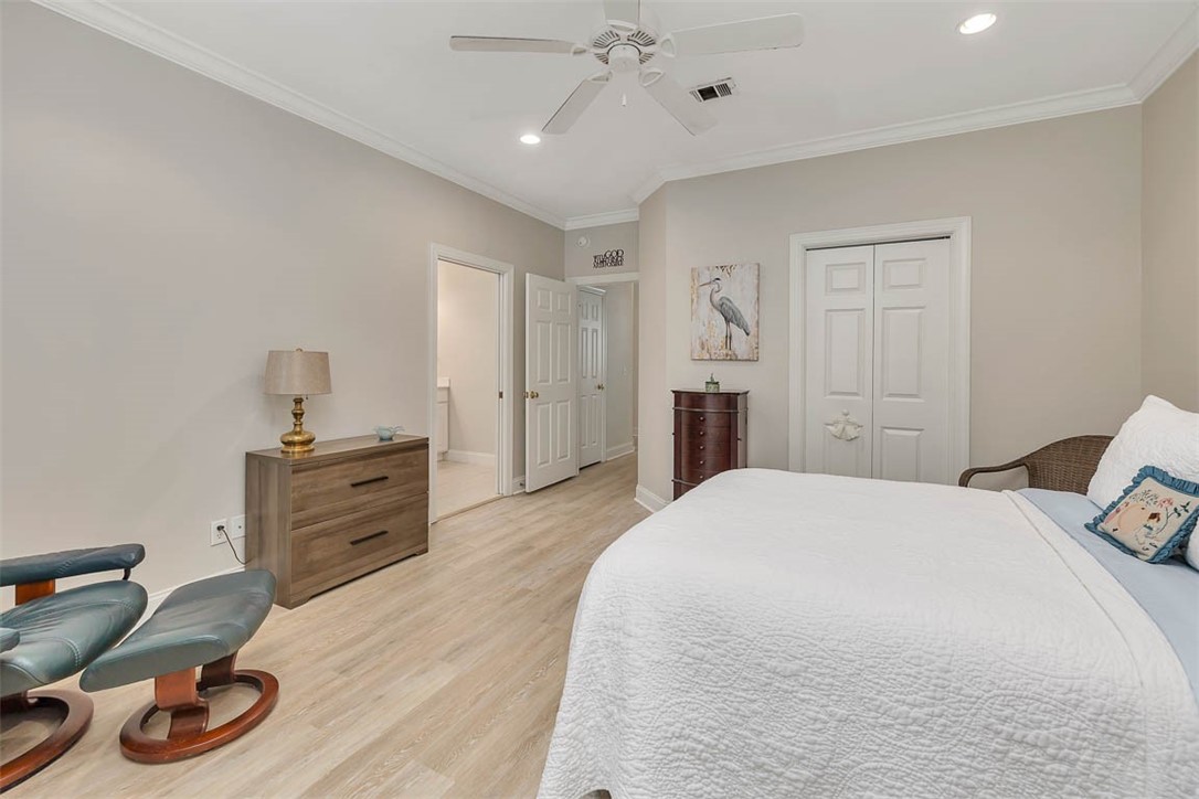 St Simons Island, Georgia 31522, United States, 2 Bedrooms Bedrooms, ,3 BathroomsBathrooms,Residential,Active,106583