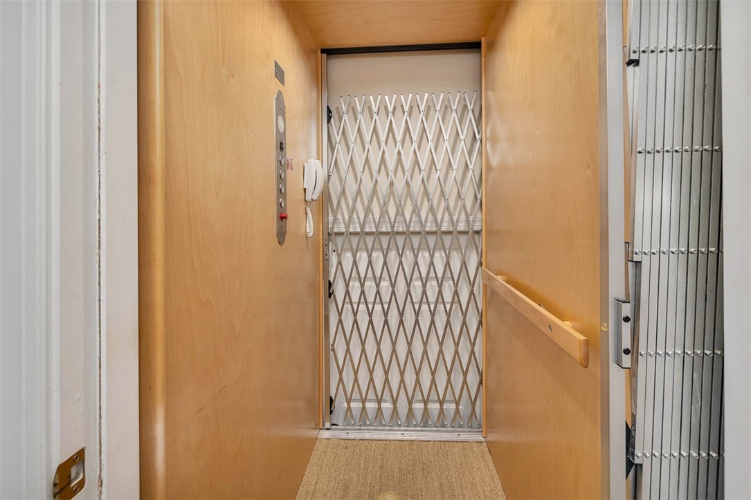 St Simons Island, Georgia 31522, United States, 2 Bedrooms Bedrooms, ,3 BathroomsBathrooms,Residential,Active,106583