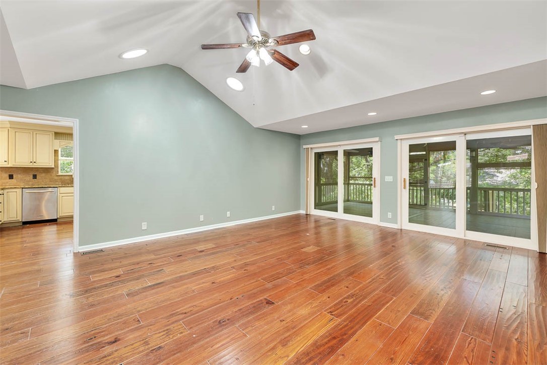 Brunswick, Georgia 31525, United States, 4 Bedrooms Bedrooms, ,2 BathroomsBathrooms,Residential,Active,109967