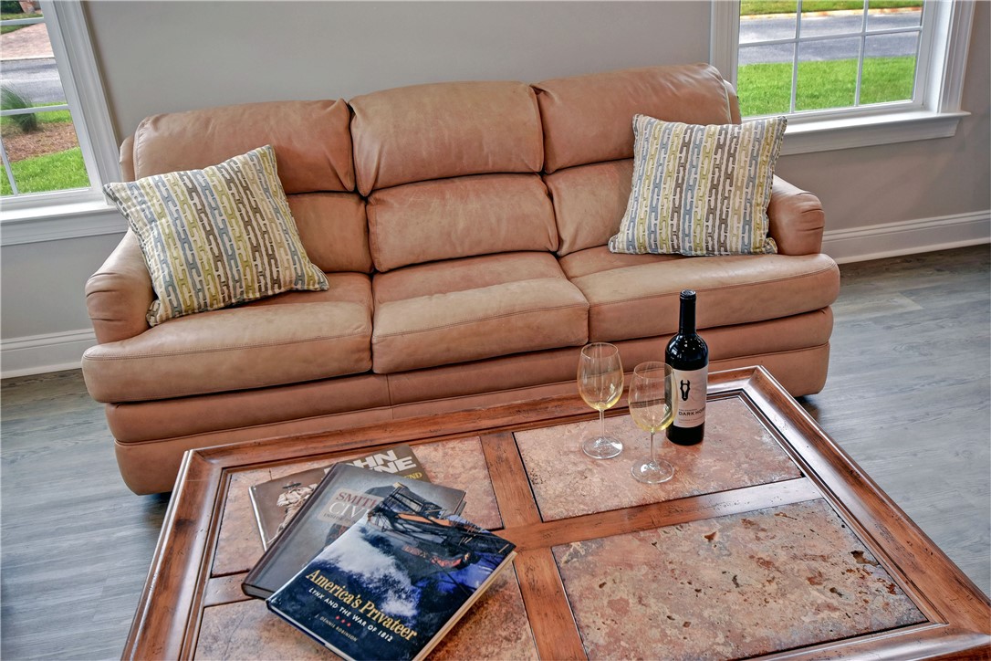 Brunswick, Georgia 31525, United States, 3 Bedrooms Bedrooms, ,2 BathroomsBathrooms,Residential,Pending,40371