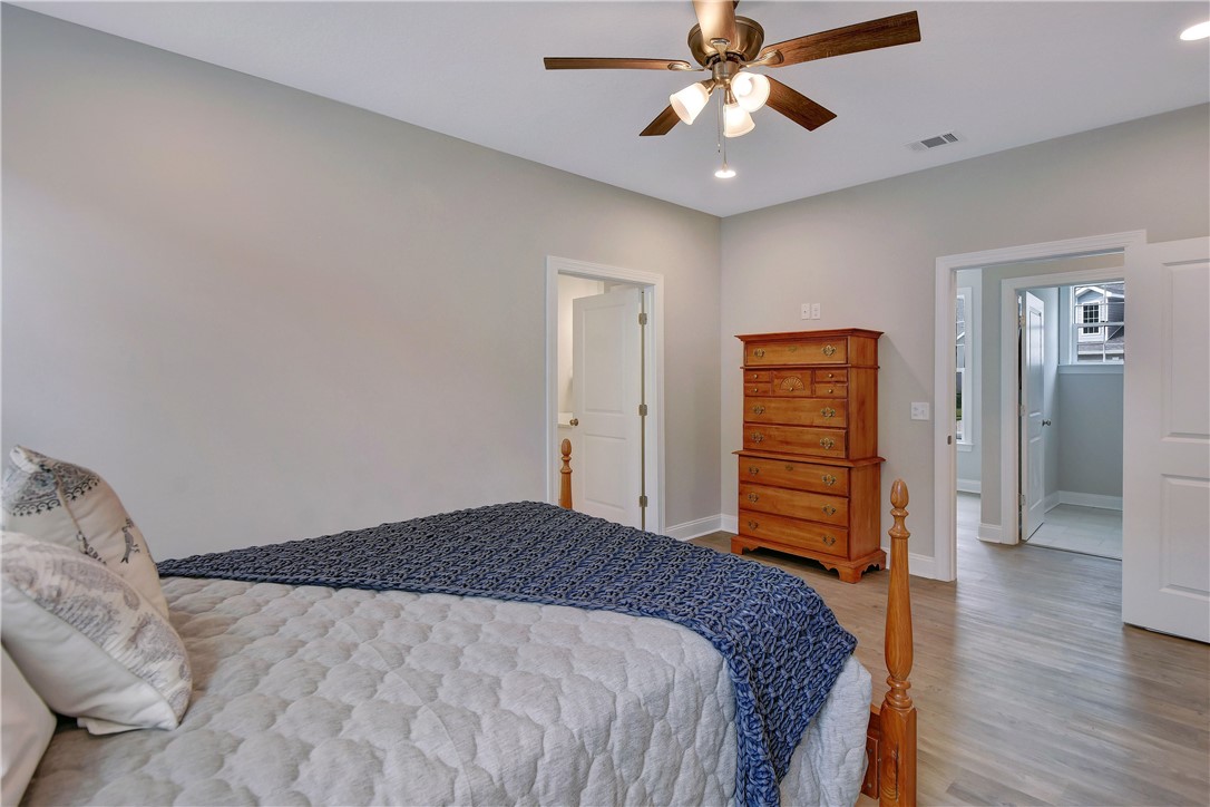 Brunswick, Georgia 31525, United States, 3 Bedrooms Bedrooms, ,2 BathroomsBathrooms,Residential,Pending,40371