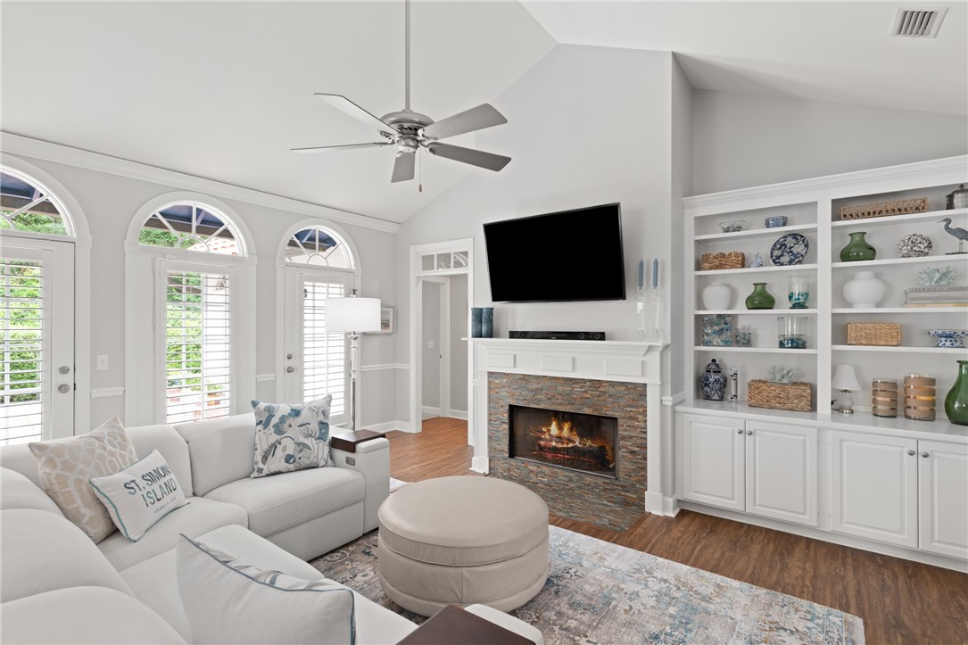 St Simons Island, Georgia 31522, United States, 4 Bedrooms Bedrooms, ,5 BathroomsBathrooms,Residential,Active,134341