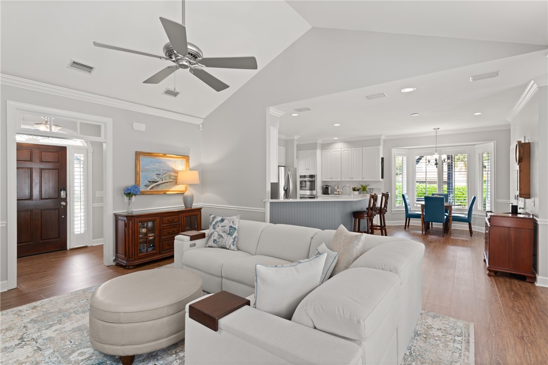 St Simons Island, Georgia 31522, United States, 4 Bedrooms Bedrooms, ,5 BathroomsBathrooms,Residential,Active,134341