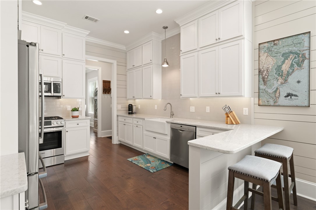 St Simons Island, Georgia 31522, United States, 4 Bedrooms Bedrooms, ,4 BathroomsBathrooms,Residential,Active,79453