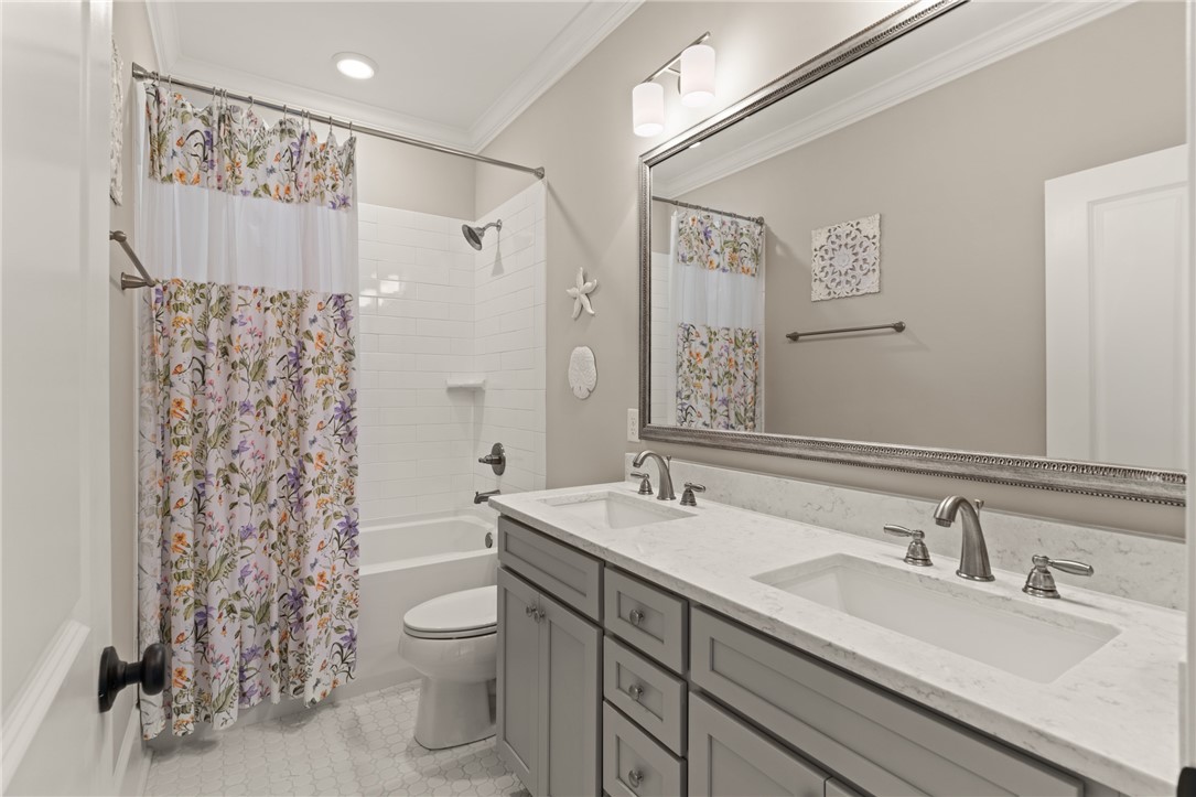 St Simons Island, Georgia 31522, United States, 4 Bedrooms Bedrooms, ,4 BathroomsBathrooms,Residential,Active,79453