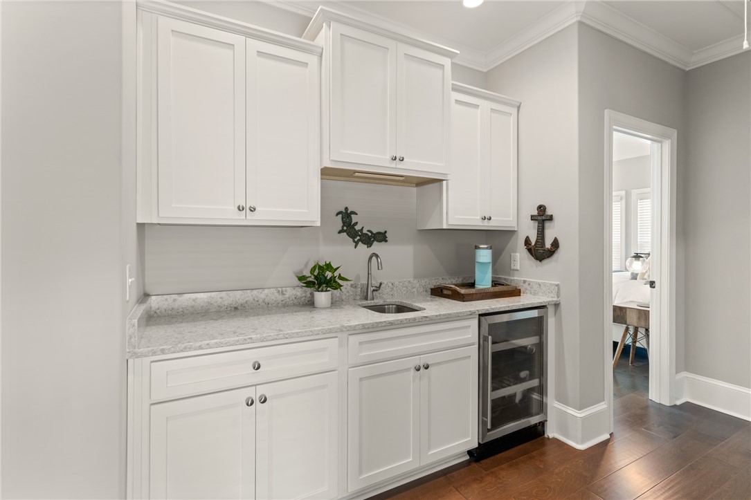 St Simons Island, Georgia 31522, United States, 4 Bedrooms Bedrooms, ,4 BathroomsBathrooms,Residential,Active,79453