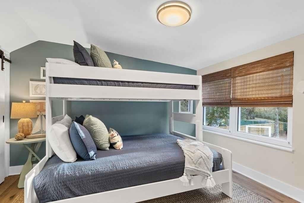 St Simons Island, Georgia 31522, United States, 4 Bedrooms Bedrooms, ,3 BathroomsBathrooms,Residential,Pending,26547