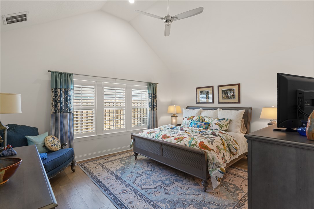 St Simons Island, Georgia 31522, United States, 3 Bedrooms Bedrooms, ,2 BathroomsBathrooms,Residential,Pending,18707