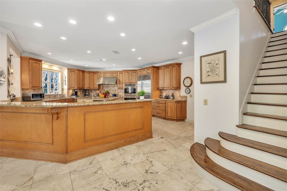 St Simons Island, Georgia 31522, United States, 5 Bedrooms Bedrooms, ,6 BathroomsBathrooms,Residential,Pending,1913